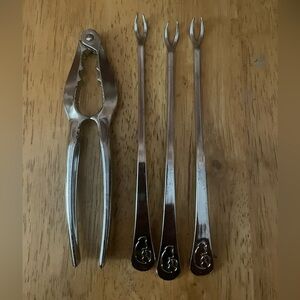 Silver shell fish cracker and Picks Set